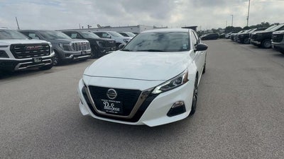 2021 Nissan Altima 2.5 SR Sedan