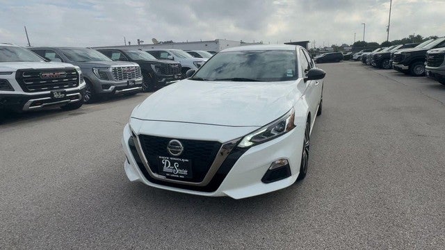 2021 Nissan Altima 2.5 SR Sedan