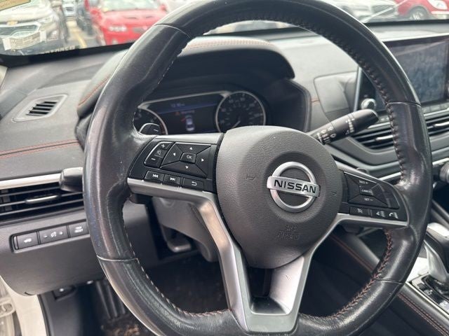2022 Nissan Altima 2.5 SR Sedan