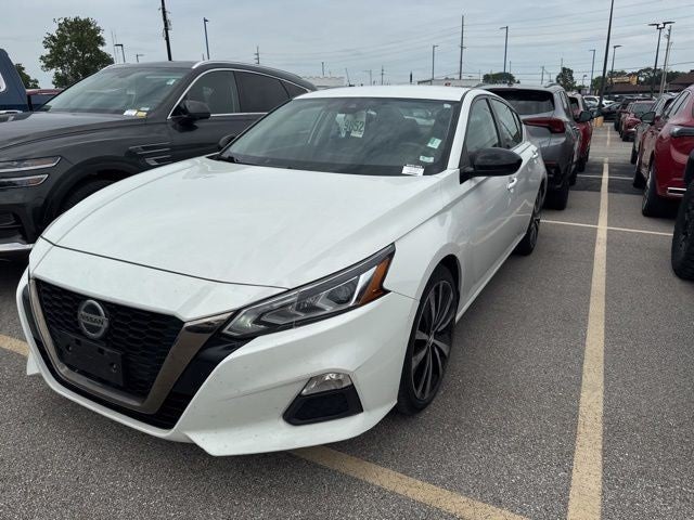 2022 Nissan Altima 2.5 SR Sedan