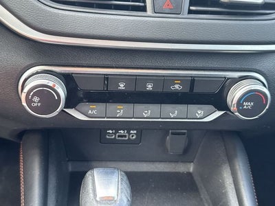 2022 Nissan Altima 2.5 SR Sedan