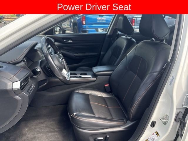 2022 Nissan Altima 2.5 SR Sedan