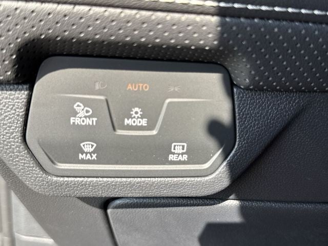 2026 Volkswagen Atlas Cross Sport 2.0T SE w/Technology 4MOTION