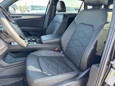2026 Volkswagen Atlas Cross Sport 2.0T SE w/Technology 4MOTION