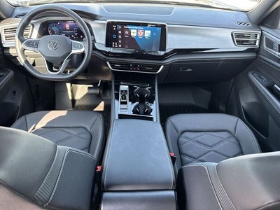 2026 Volkswagen Atlas Cross Sport 2.0T SE w/Technology 4MOTION