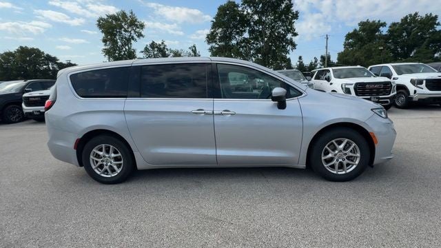 2023 Chrysler Pacifica Touring L FWD