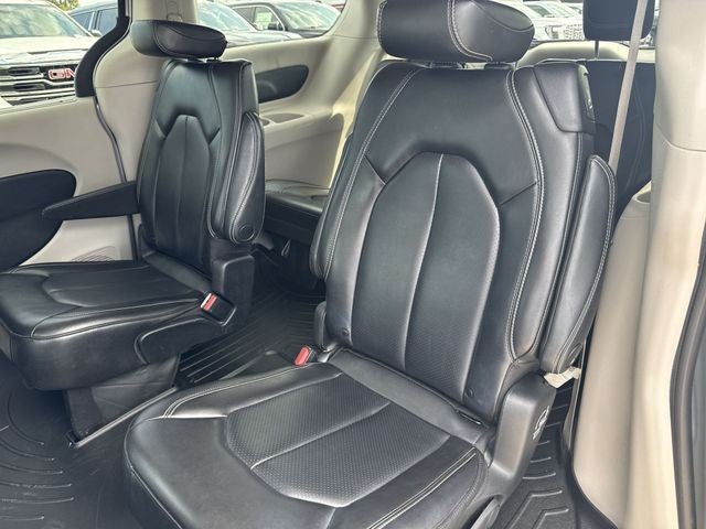 2023 Chrysler Pacifica Touring L FWD