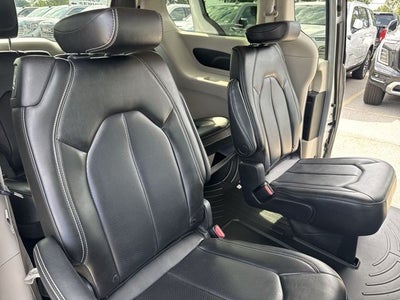 2023 Chrysler Pacifica Touring L FWD