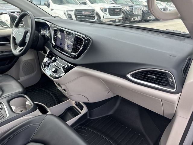 2023 Chrysler Pacifica Touring L FWD