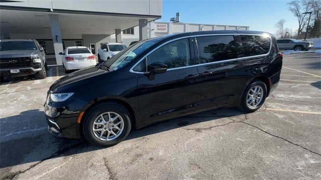 2024 Chrysler Pacifica Touring L FWD