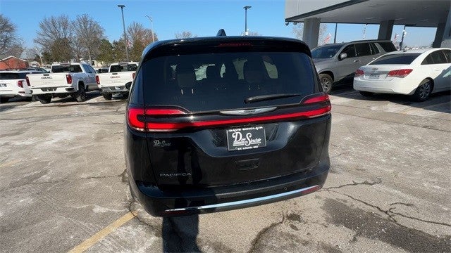 2024 Chrysler Pacifica Touring L FWD
