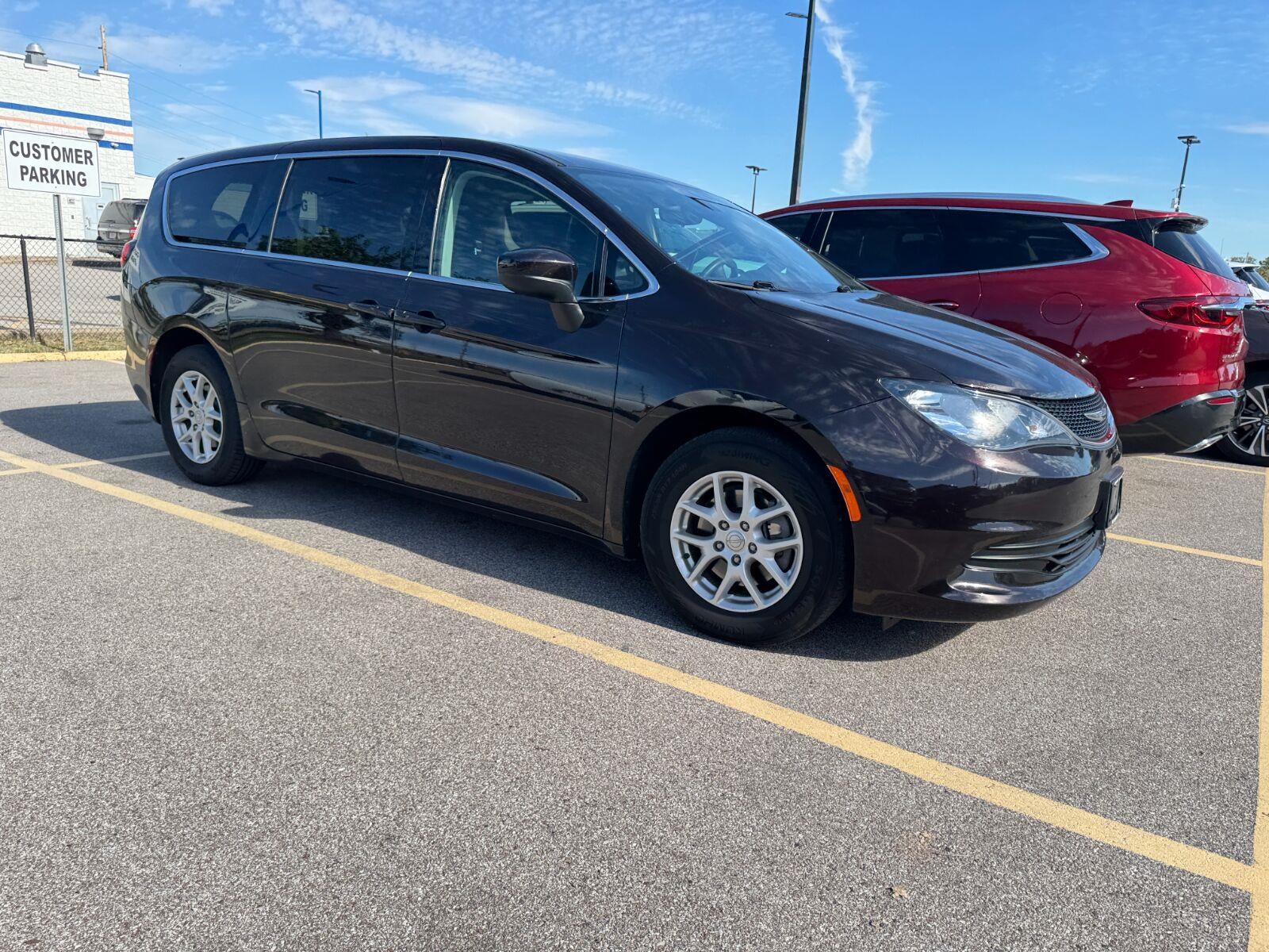 2017 Chrysler Pacifica Touring 4dr Wgn
