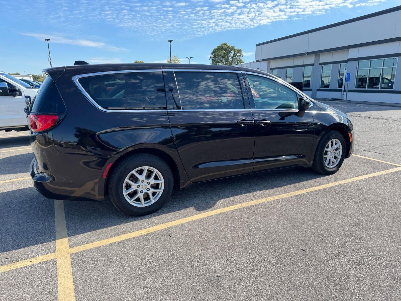 2017 Chrysler Pacifica Touring 4dr Wgn