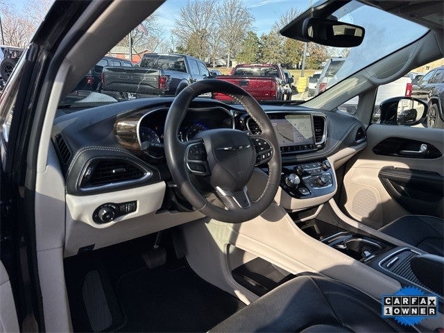 2024 Chrysler Pacifica Limited FWD