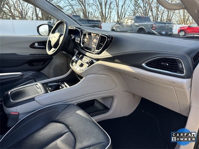 2024 Chrysler Pacifica Limited FWD