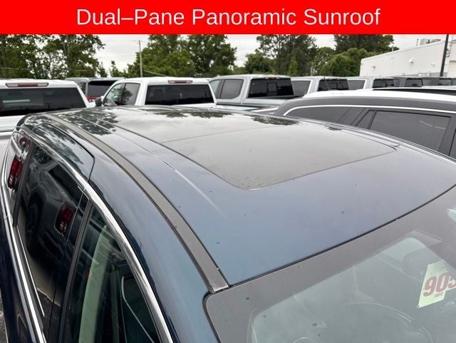 2023 Chrysler Pacifica Hybrid Limited FWD