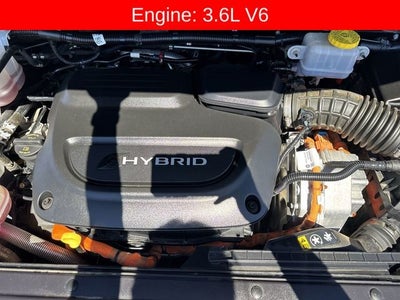 2023 Chrysler Pacifica Hybrid Limited FWD