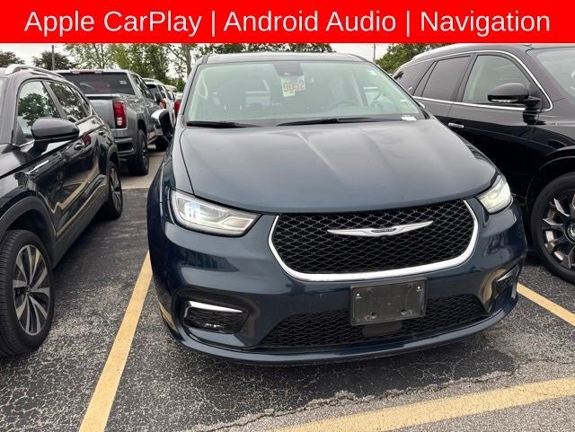 2023 Chrysler Pacifica Hybrid Limited FWD