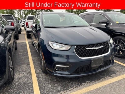 2023 Chrysler Pacifica Hybrid Limited FWD