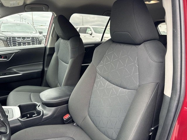 2025 Toyota RAV4 XLE AWD (Natl)