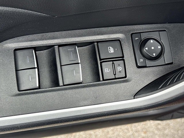 2025 Toyota RAV4 XLE AWD (Natl)