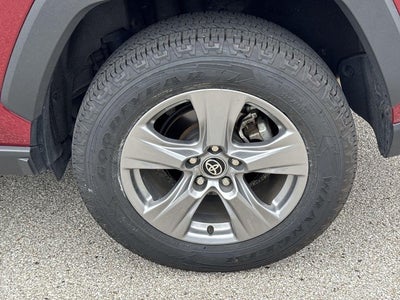 2025 Toyota RAV4 XLE AWD (Natl)