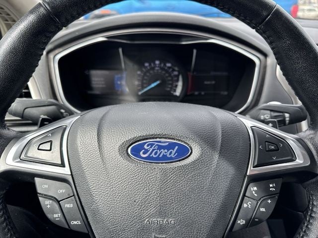 2017 Ford Fusion SE FWD