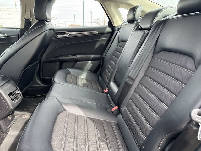 2017 Ford Fusion SE FWD