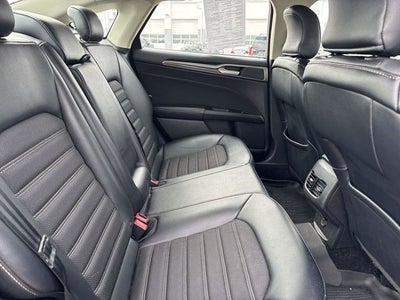 2017 Ford Fusion SE FWD