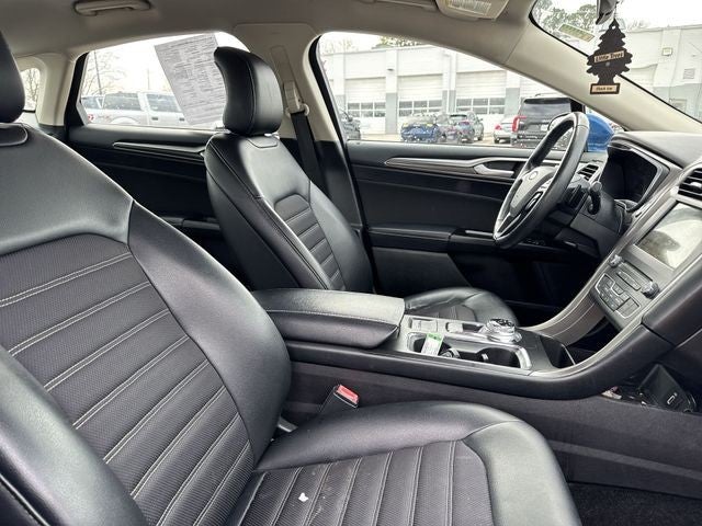 2017 Ford Fusion SE FWD