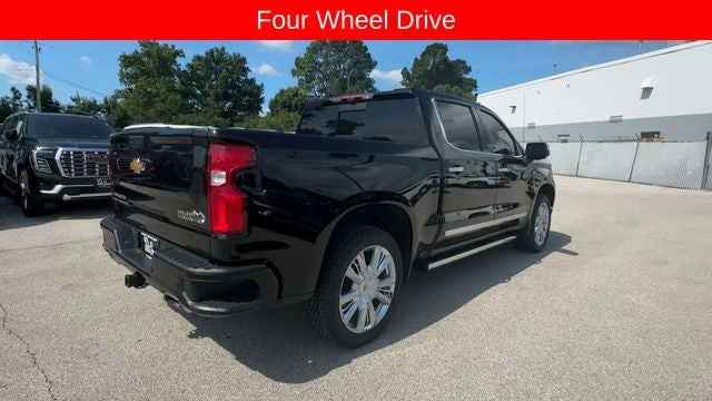 2025 Chevrolet Silverado 1500 4WD Crew Cab 147" High Country