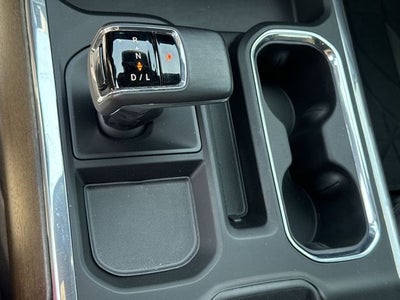 2025 Chevrolet Silverado 1500 4WD Crew Cab 147" High Country