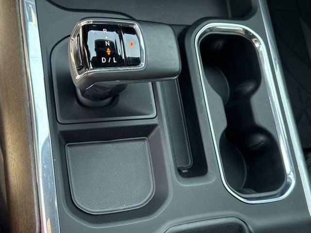 2025 Chevrolet Silverado 1500 4WD Crew Cab 147" High Country