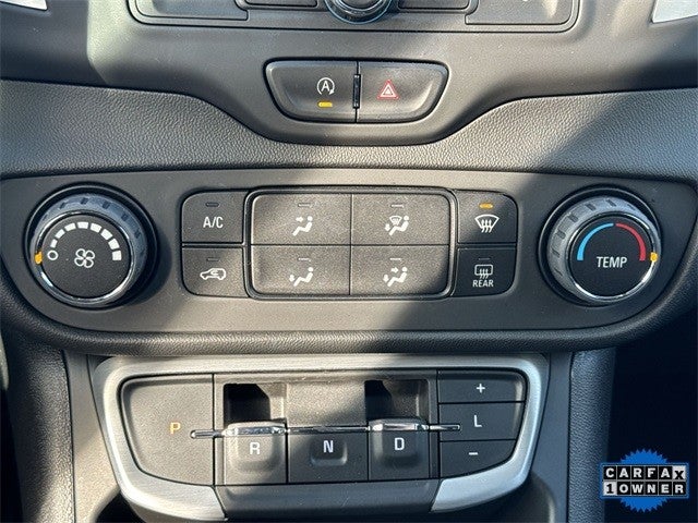 2022 GMC Terrain FWD 4dr SLE