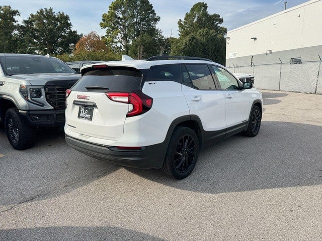 2024 GMC Terrain FWD 4dr SLT
