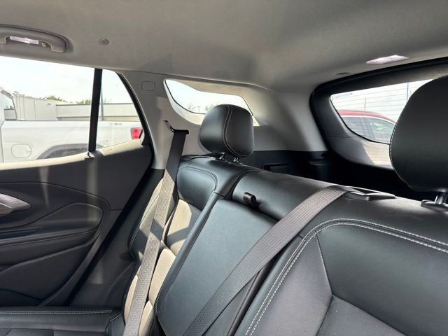 2023 GMC Terrain FWD 4dr SLT