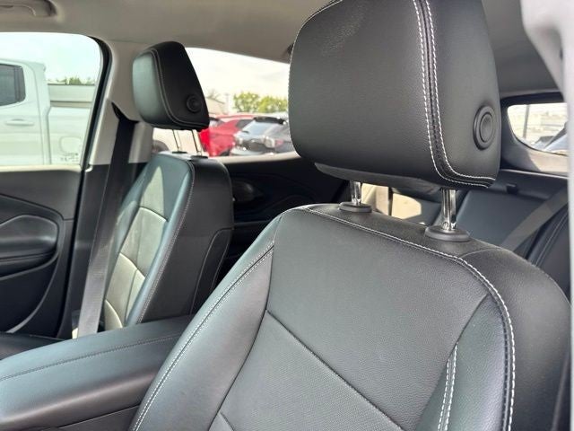 2023 GMC Terrain FWD 4dr SLT