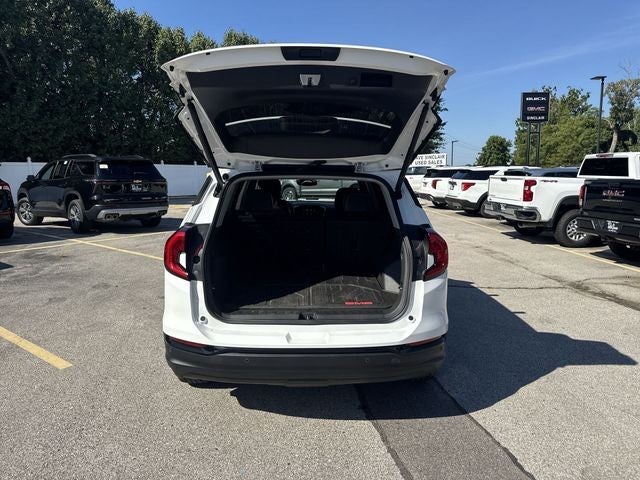 2023 GMC Terrain FWD 4dr SLT