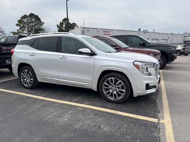 2024 GMC Terrain AWD 4dr Denali