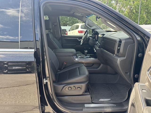 2023 GMC Sierra 1500 4WD Crew Cab 147" SLT