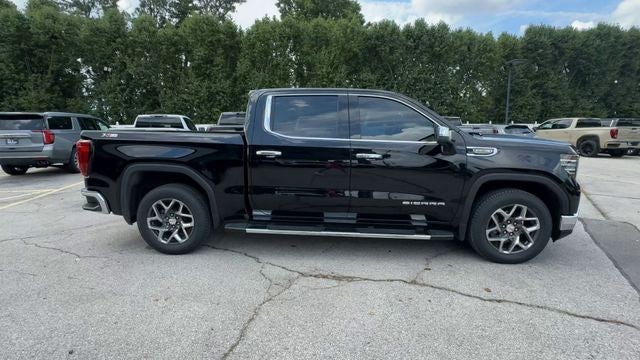 2023 GMC Sierra 1500 4WD Crew Cab 147" SLT