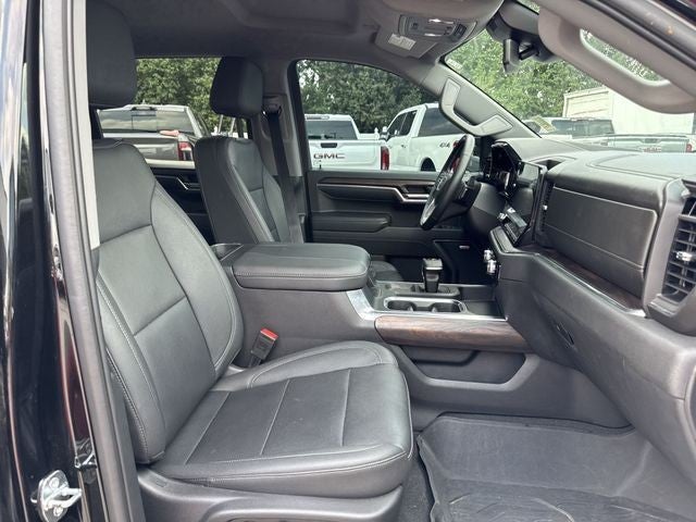2023 GMC Sierra 1500 4WD Crew Cab 147" SLT