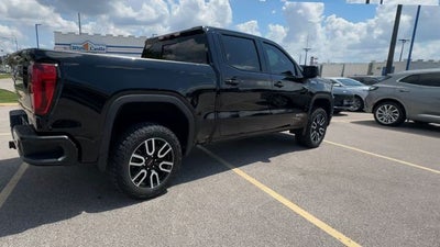 2024 GMC Sierra 1500 4WD Crew Cab 147" AT4