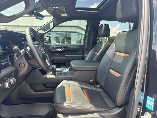2024 GMC Sierra 1500 4WD Crew Cab 147" AT4