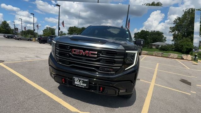 2024 GMC Sierra 1500 4WD Crew Cab 147" AT4