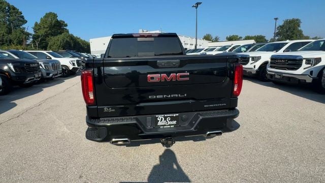 2022 GMC Sierra 1500 4WD Crew Cab 147" Denali