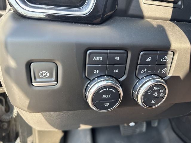 2022 GMC Sierra 1500 4WD Crew Cab 147" Denali