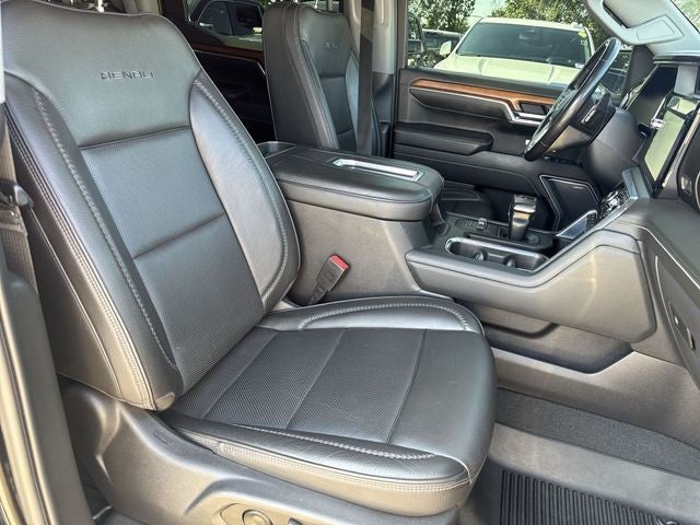2022 GMC Sierra 1500 4WD Crew Cab 147" Denali