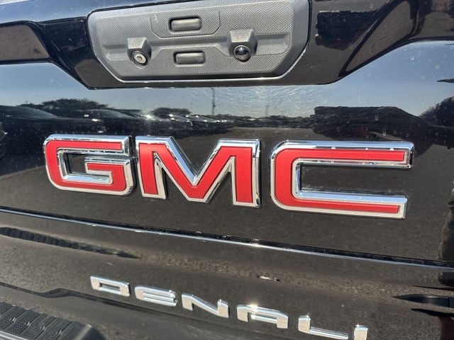 2022 GMC Sierra 1500 4WD Crew Cab 147" Denali