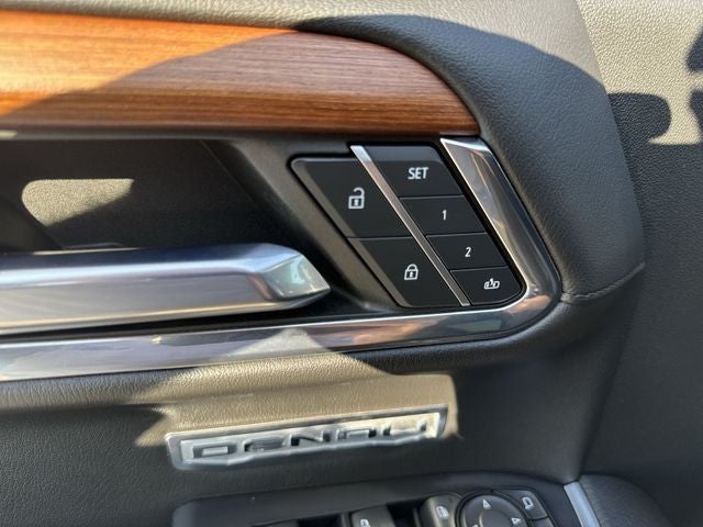 2022 GMC Sierra 1500 4WD Crew Cab 147" Denali